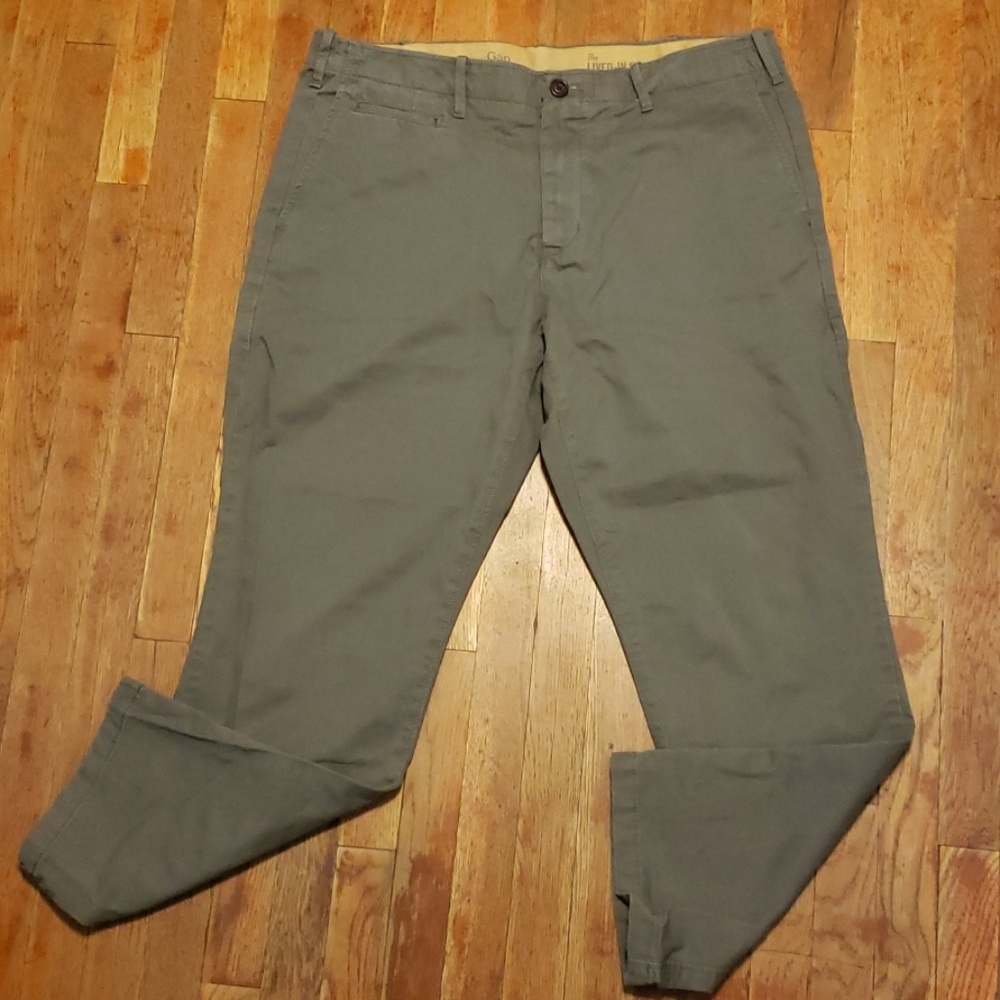 Gap men's khakis